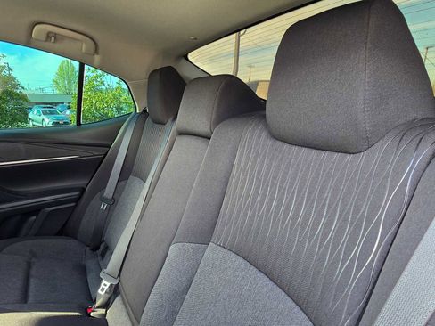 Used 2025 Toyota Camry LE w/ Convenience Package image 17