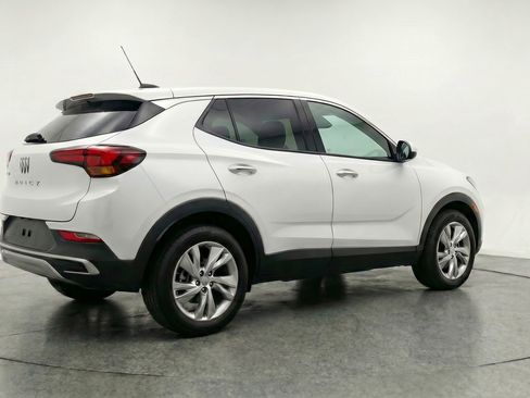 Used 2025 Buick Encore GX Preferred AWD/4WD image 9