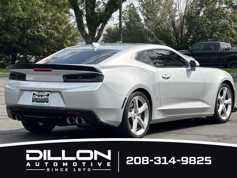 Used 2018 Chevrolet Camaro SS RWD image 4