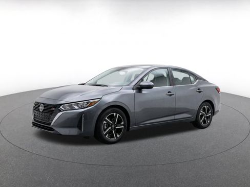Used 2025 Nissan Sentra SV FWD image 3