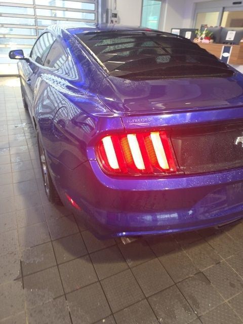 Used 2015 Ford Mustang Coupe w/ Equipment Group 051A RWD image 12