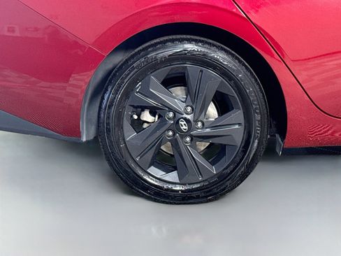 Used 2023 Hyundai Elantra SEL w/ Cargo Package FWD image 33