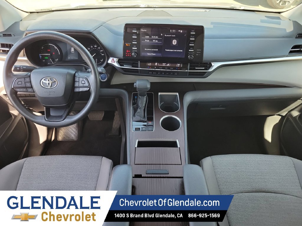 Used 2023 Toyota Sienna LE FWD image 14
