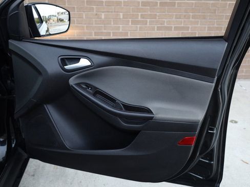 Used 2014 Ford Focus SE image 24