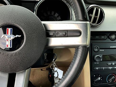 Used 2007 Ford Mustang GT image 14