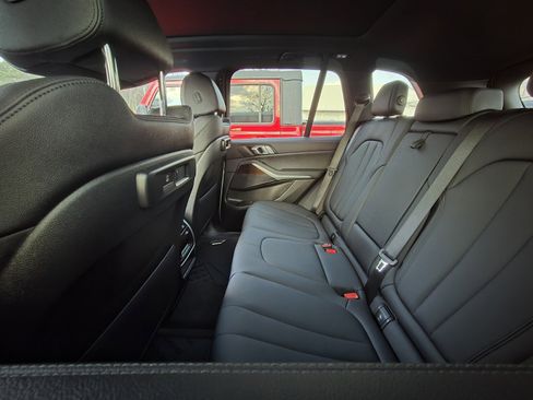 Used 2021 BMW X5 sDrive40i w/ Convenience Package image 7