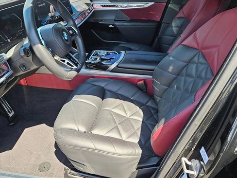 Certified 2023 BMW 740i RWD image 15