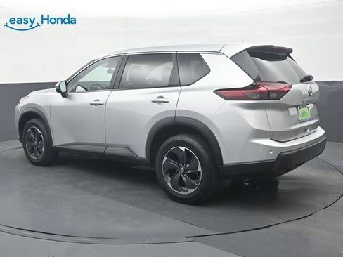 Used 2025 Nissan Rogue SV AWD/4WD image 5