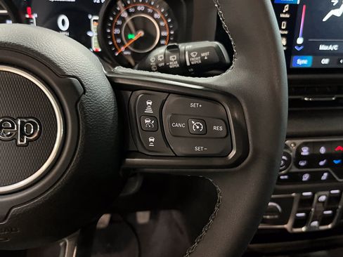 Certified 2025 Jeep Wrangler Unlimited Sport AWD/4WD image 21