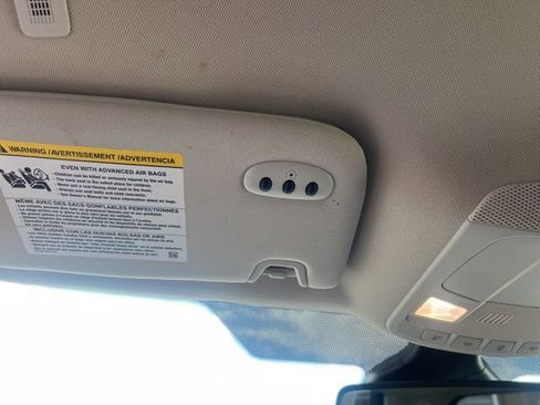 Used 2024 Ford Edge Titanium image 34