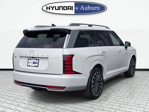 Certified 2026 Hyundai Palisade Calligraphy FWD image 5