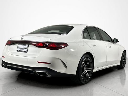 Used 2025 Mercedes-Benz E 350 Sedan image 5