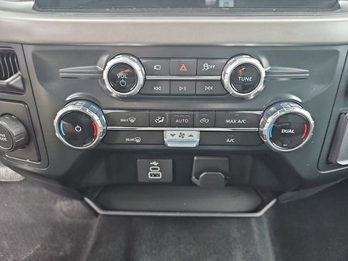 Used 2025 Ford F150 XLT w/ Equipment Group 301A Standard image 27