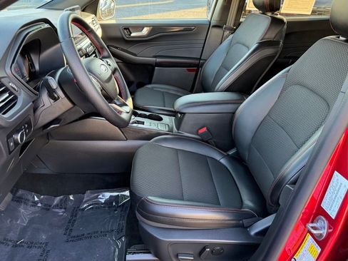 Certified 2025 Ford Escape ST-Line w/ Equipment Group 301A image 16