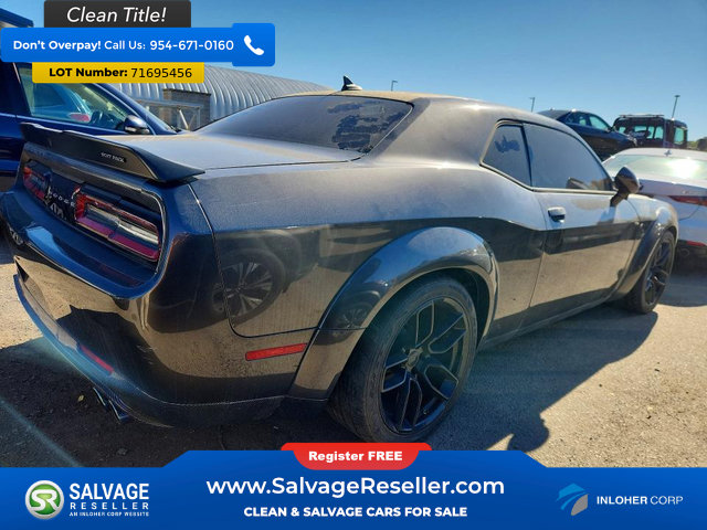 Used 2022 Dodge Challenger R/T Scat Pack RWD image 4
