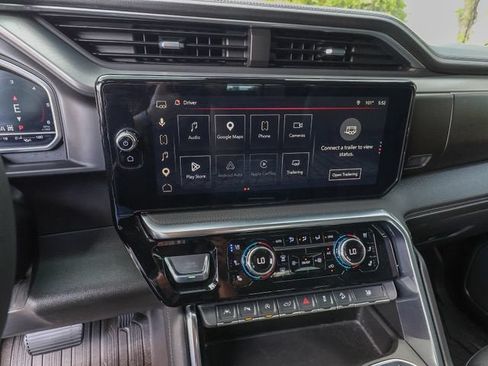 Used 2023 GMC Sierra 1500 Denali AWD/4WD image 19
