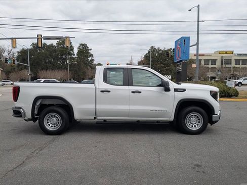 New 2026 GMC Sierra 1500 Pro image 3