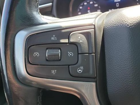 Used 2022 Chevrolet Suburban Z71 w/ Luxury Package AWD/4WD image 25