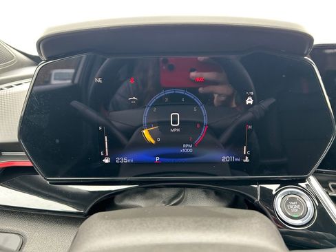 Used 2026 Chevrolet Trax RS w/ Sunroof Package image 11