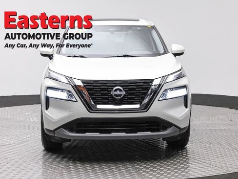 Used 2023 Nissan Rogue SV w/ SV Premium B Package AWD/4WD image 2