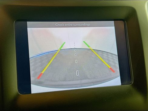 Used 2019 Jeep Cherokee Latitude w/ Popular Appearance Group image 21