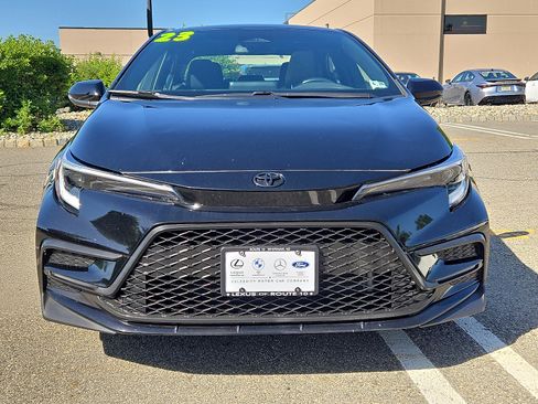 Used 2023 Toyota Corolla SE w/ SE Premium Package FWD image 2
