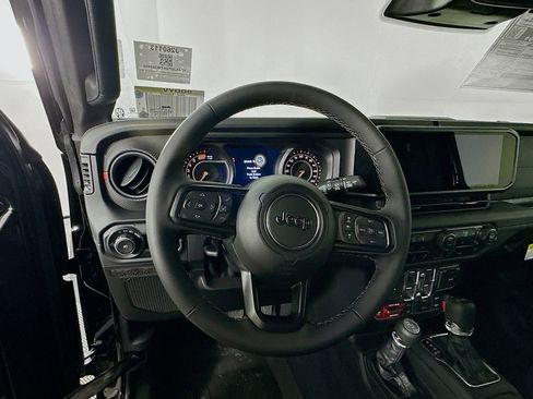 New 2026 Jeep Wrangler Unlimited Rubicon image 16