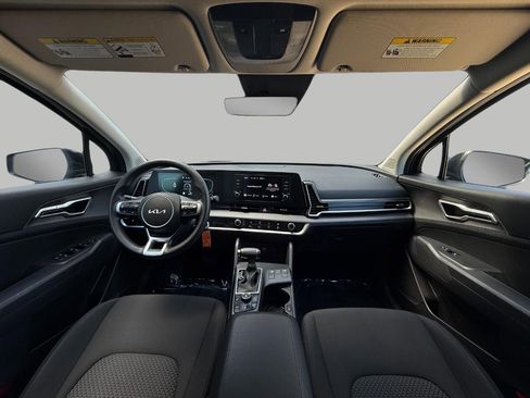 Used 2025 Kia Sportage LX AWD/4WD image 5