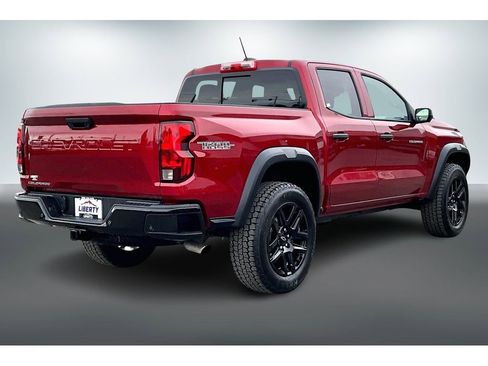 Used 2024 Chevrolet Colorado Trail Boss w/ Technology Package image 6