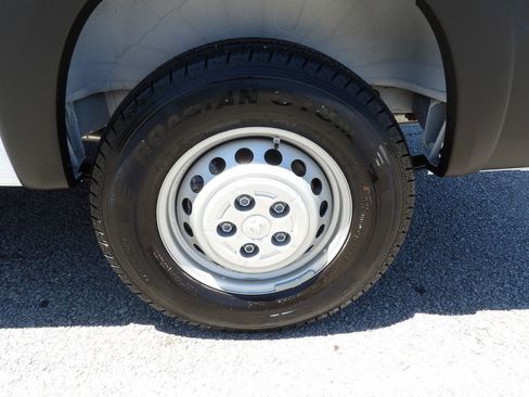 Used 2026 RAM ProMaster 2500 w/ Convenience Group FWD image 49