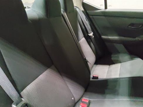 Used 2024 Nissan Sentra SV FWD image 23