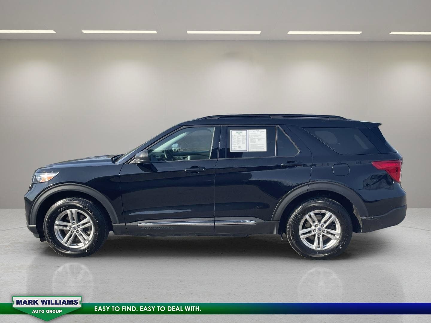 Used 2022 Ford Explorer XLT AWD/4WD image 4