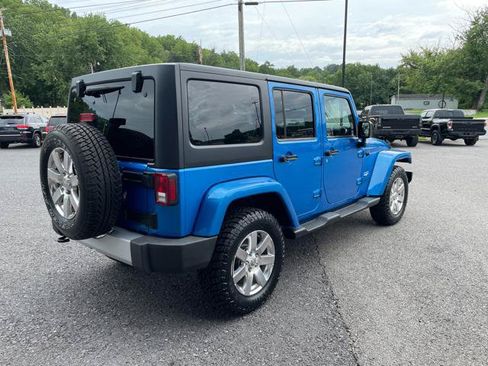 Used 2015 Jeep Wrangler Unlimited Sahara w/ Connectivity Group AWD/4WD image 7