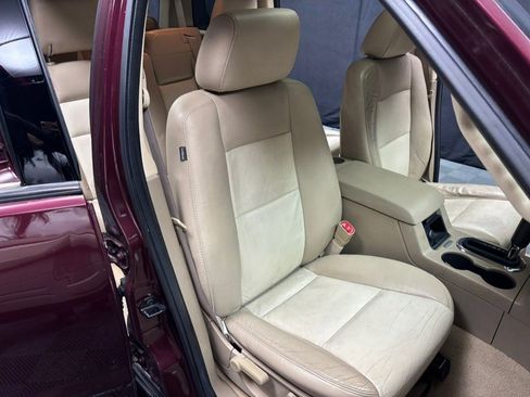 Used 2008 Ford Explorer Eddie Bauer AWD/4WD image 32