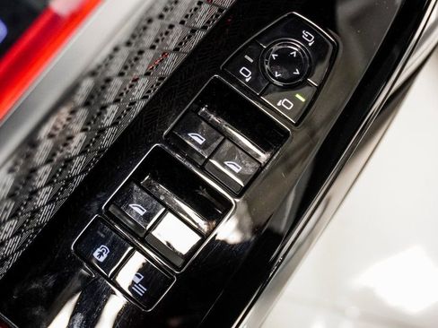 Used 2023 BMW 760i xDrive w/ Executive Package image 30