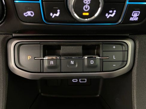 Certified 2023 GMC Acadia AT4 w/ Trailering Package AWD/4WD image 19