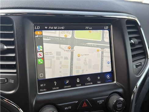 Used 2018 Jeep Grand Cherokee Altitude image 52