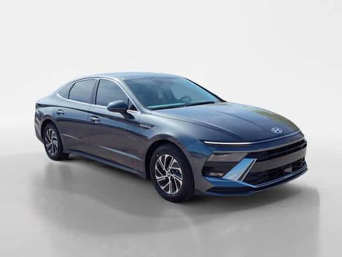 New 2026 Hyundai Sonata Blue FWD image 7