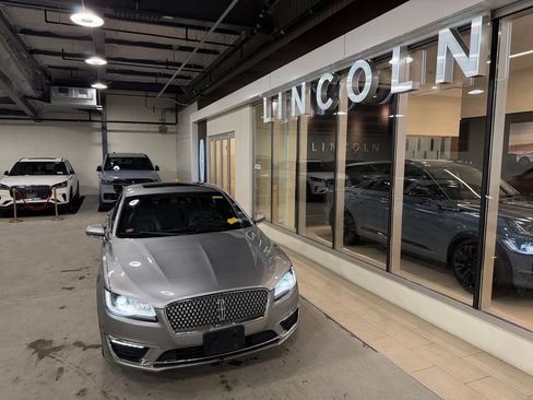Used 2020 Lincoln MKZ Reserve w/ Elements Package AWD/4WD image 1