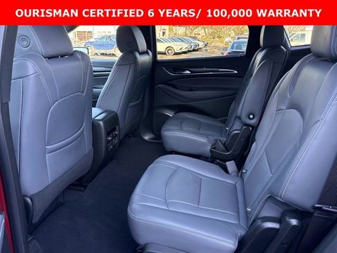 Used 2024 Buick Enclave Premium image 17