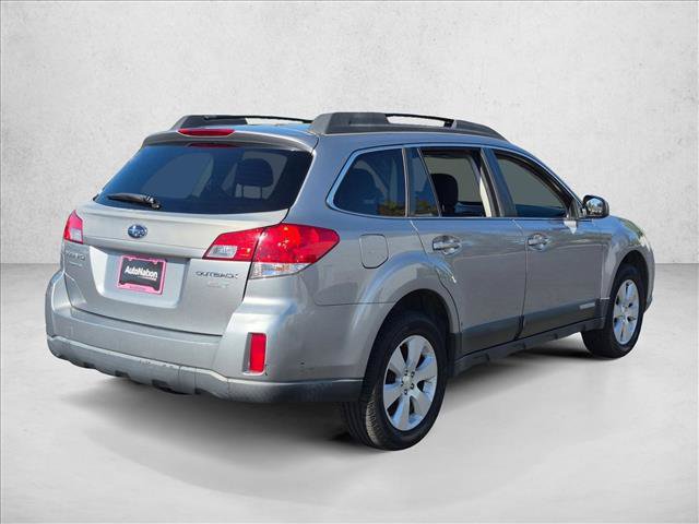 Used 2011 Subaru Outback 2.5i Premium w/ All-Weather Pkg AWD/4WD image 5