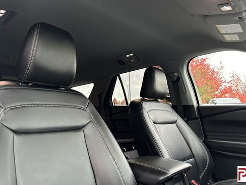 Used 2023 Ford Explorer XLT w/ Equipment Group 202A image 21