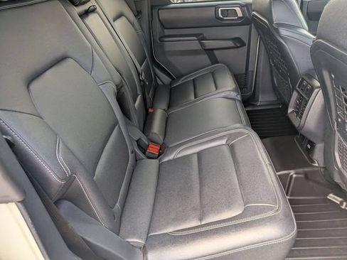 Used 2025 Ford Bronco Badlands AWD/4WD image 30