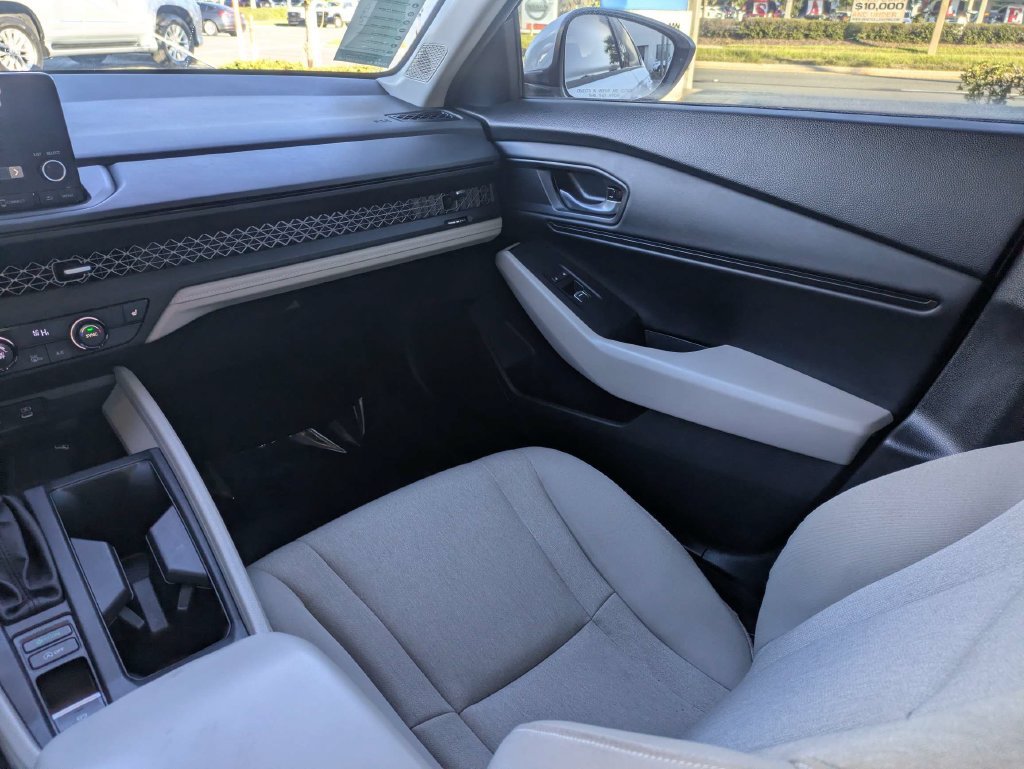 Used 2024 Honda Accord EX image 18
