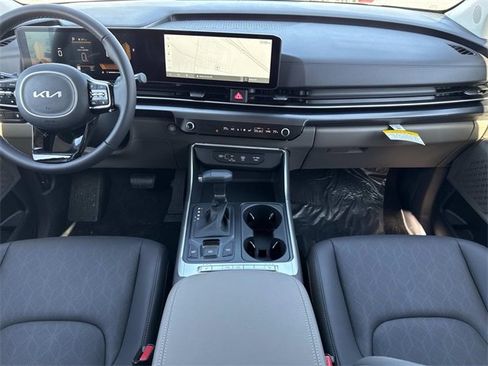 New 2026 Kia Carnival image 20