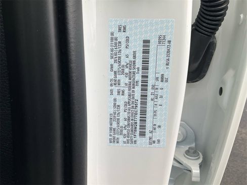 New 2026 Ford F250 Lariat w/ Black Appearance Package image 17