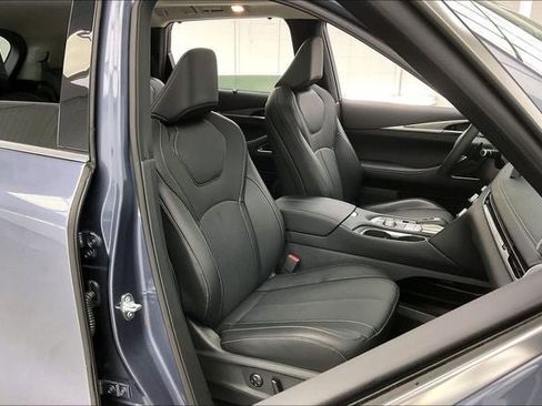 Certified 2026 INFINITI QX60 Luxe w/ Cargo Package AWD/4WD image 7