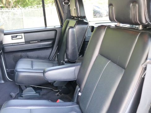 Used 2017 Ford Expedition Limited w/ Equipment Group 301A RWD image 18