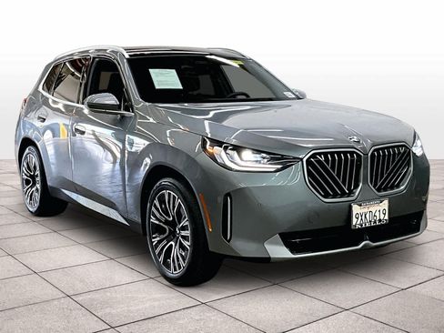 Used 2026 BMW X3 xDrive30i w/ Premium Package AWD/4WD image 2