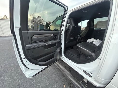 New 2026 RAM 3500 Limited image 16
